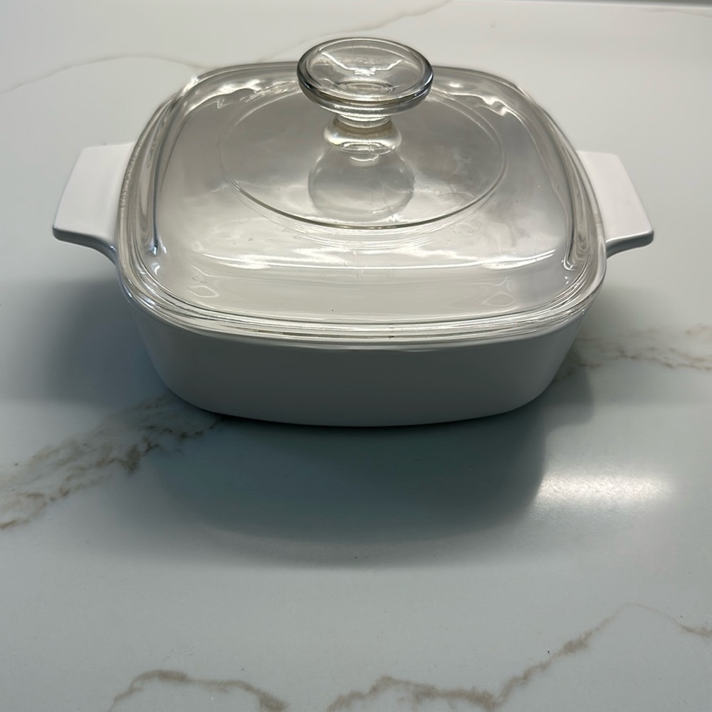 Corning ware solid white 1 Liter with Lid